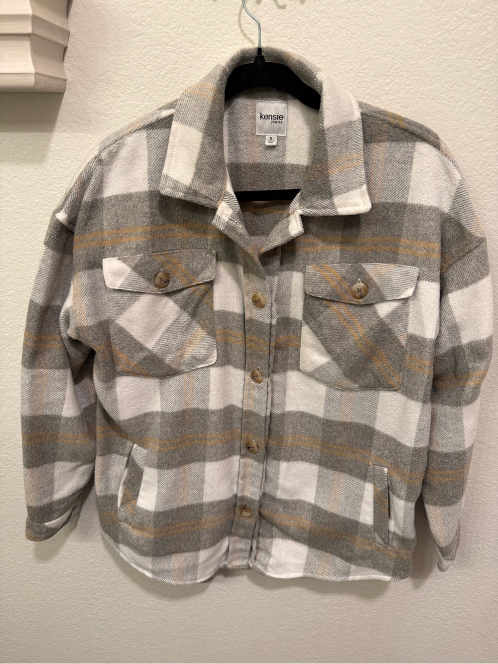 Kensie Neutral Plaid Shacket in Gray, White & Tan